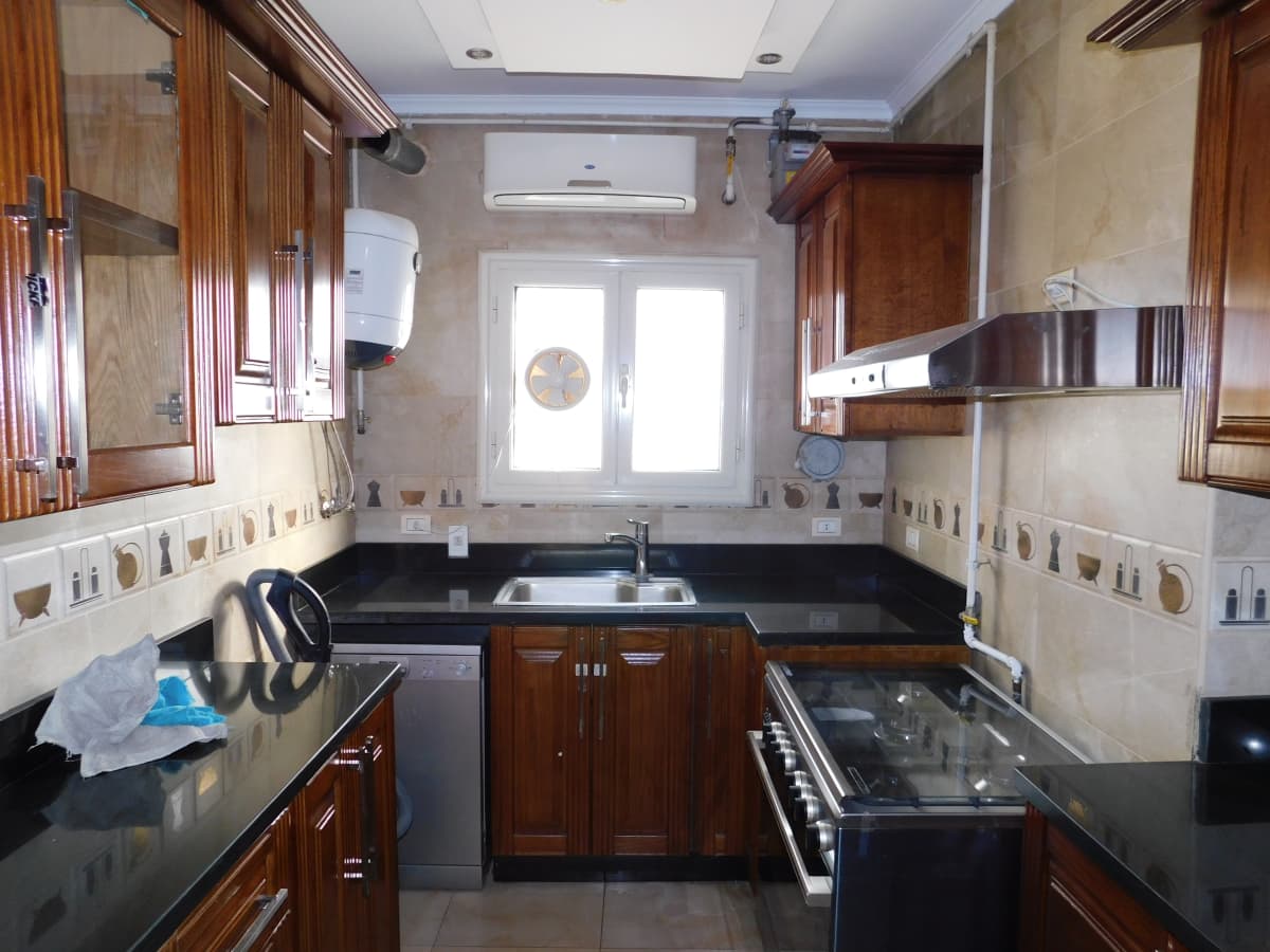 Triplex Penthouse For Rent In Maadi Sarayat With Wide Terrace
