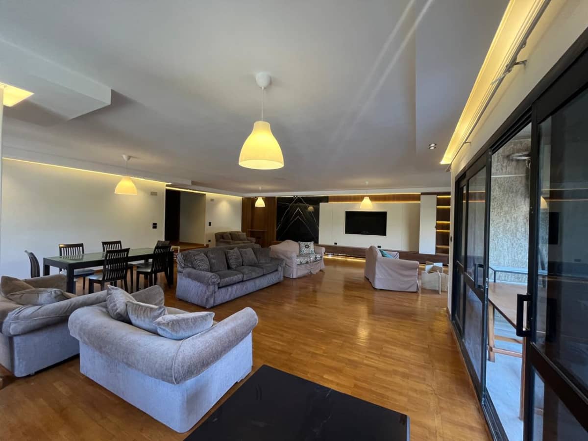 Spacious 5BR Apartment in Maadi | 400 sqm