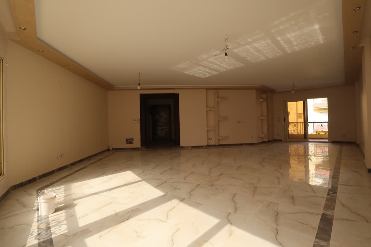 Semi Furnished Apartment in Maadi - 180 sqm 
