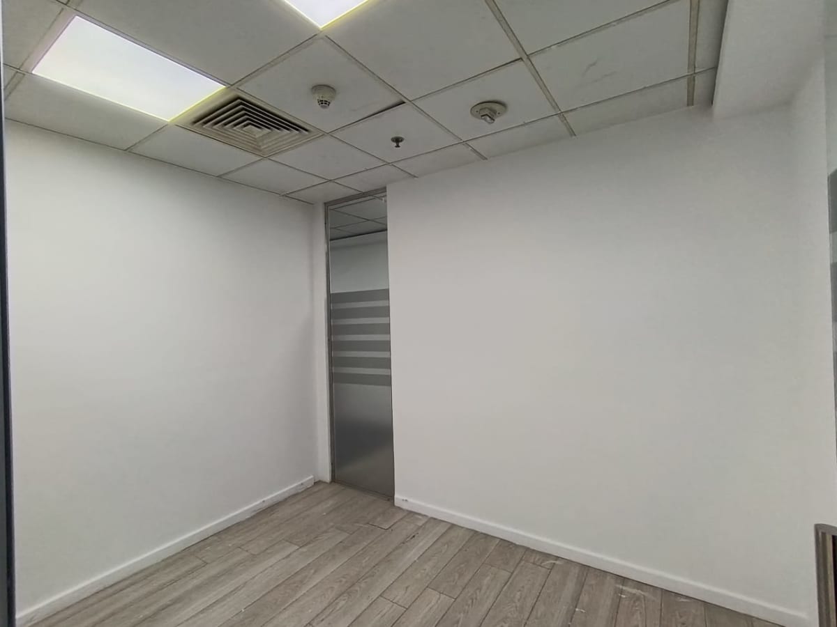 Administrative Space For Rent | 634m² | 90th south. 
