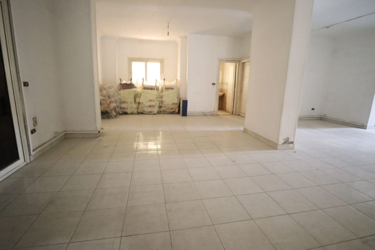 Administrative office for rent | 300 m² | El Maadi.