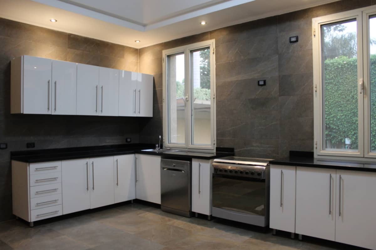 4-BR Villa on 1000 sqm Plot With Private Garden
