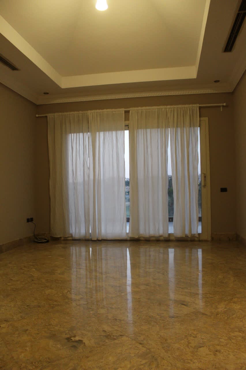 4-BR Villa on 1000 sqm Plot With Private Garden