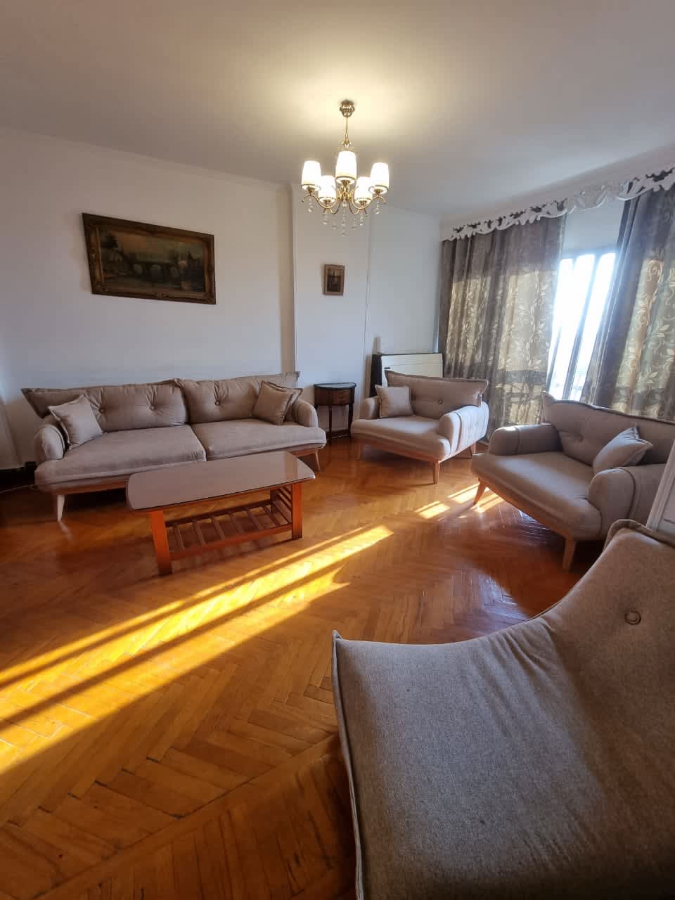 Furnished Apartment With Sunny Interiors In Zamalek