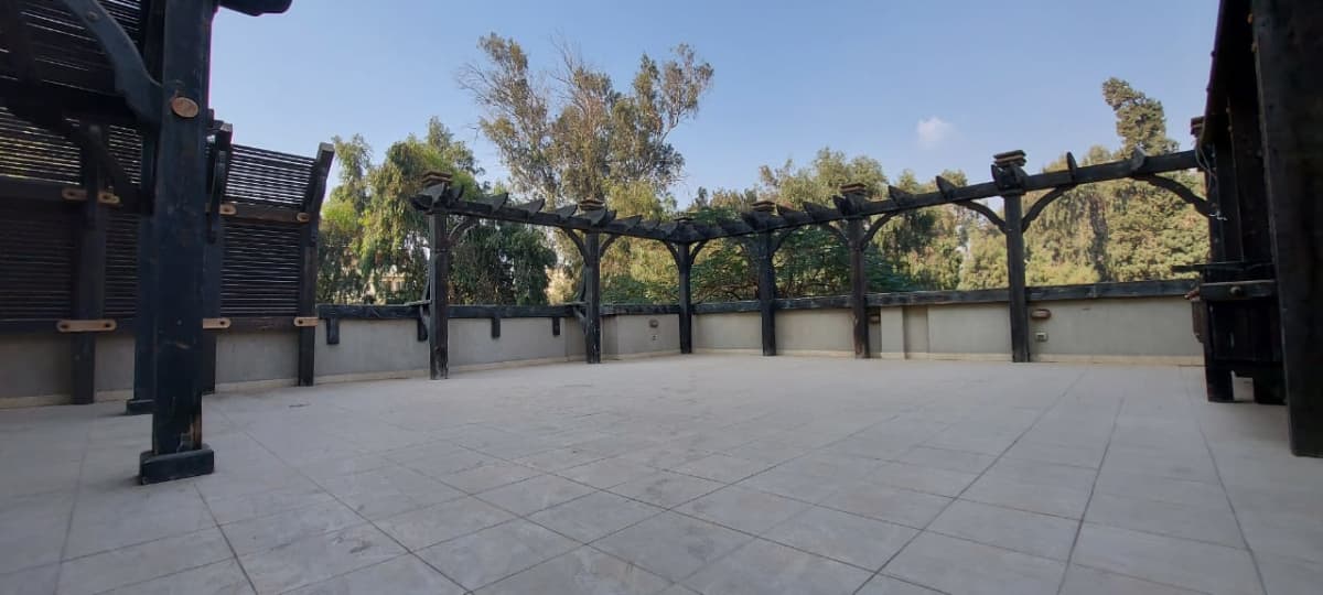 A Charming Penthouse Escape In The Heart Of Maadi Sarayat.