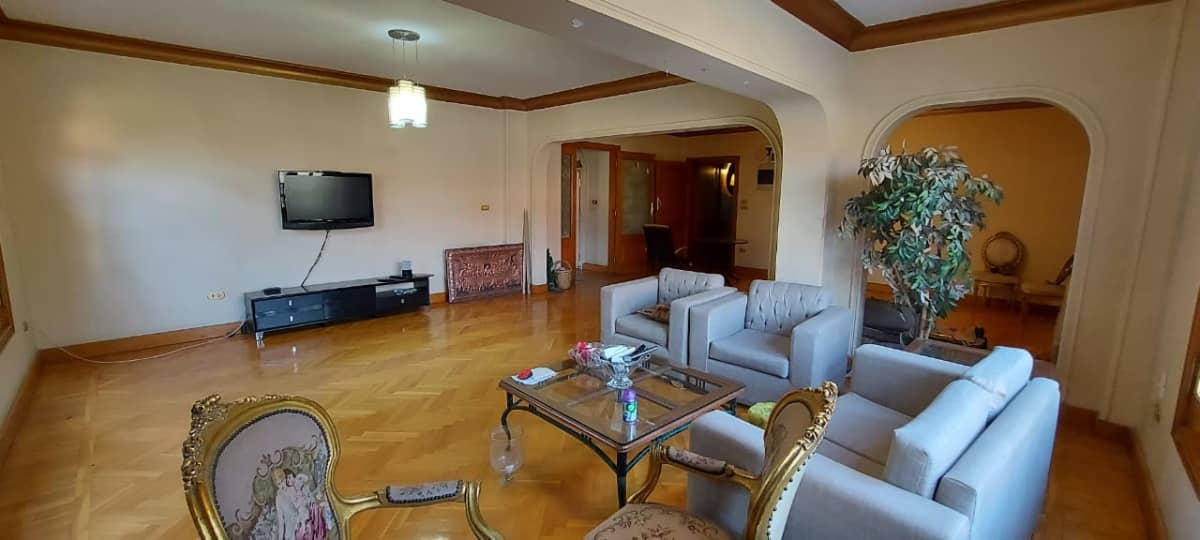 A Charming Penthouse Escape In The Heart Of Maadi Sarayat.