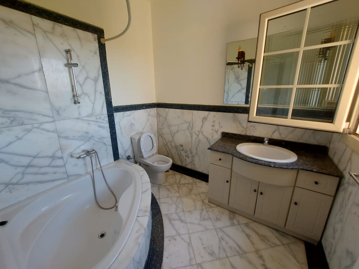 Amazing Spacious Villa in Katameya Heights