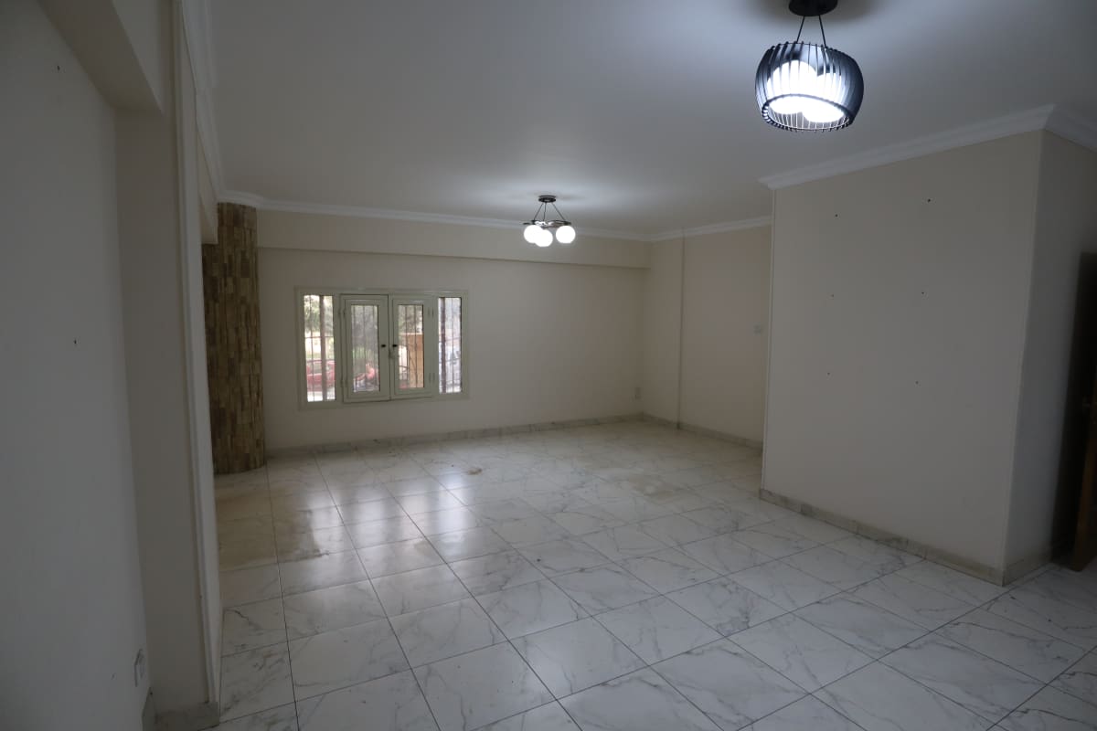 Administrative office for rent | 300 m² | El Maadi.