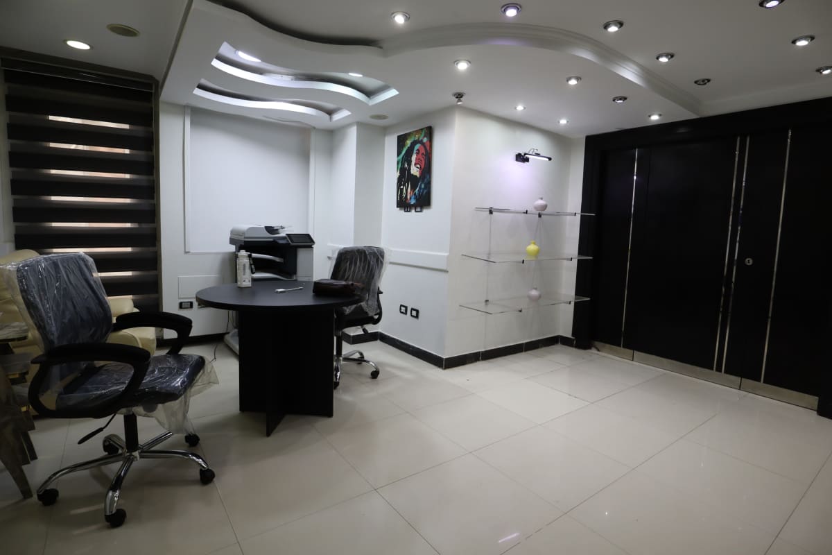 Administrative office for sale | 200 m² | El Maadi.