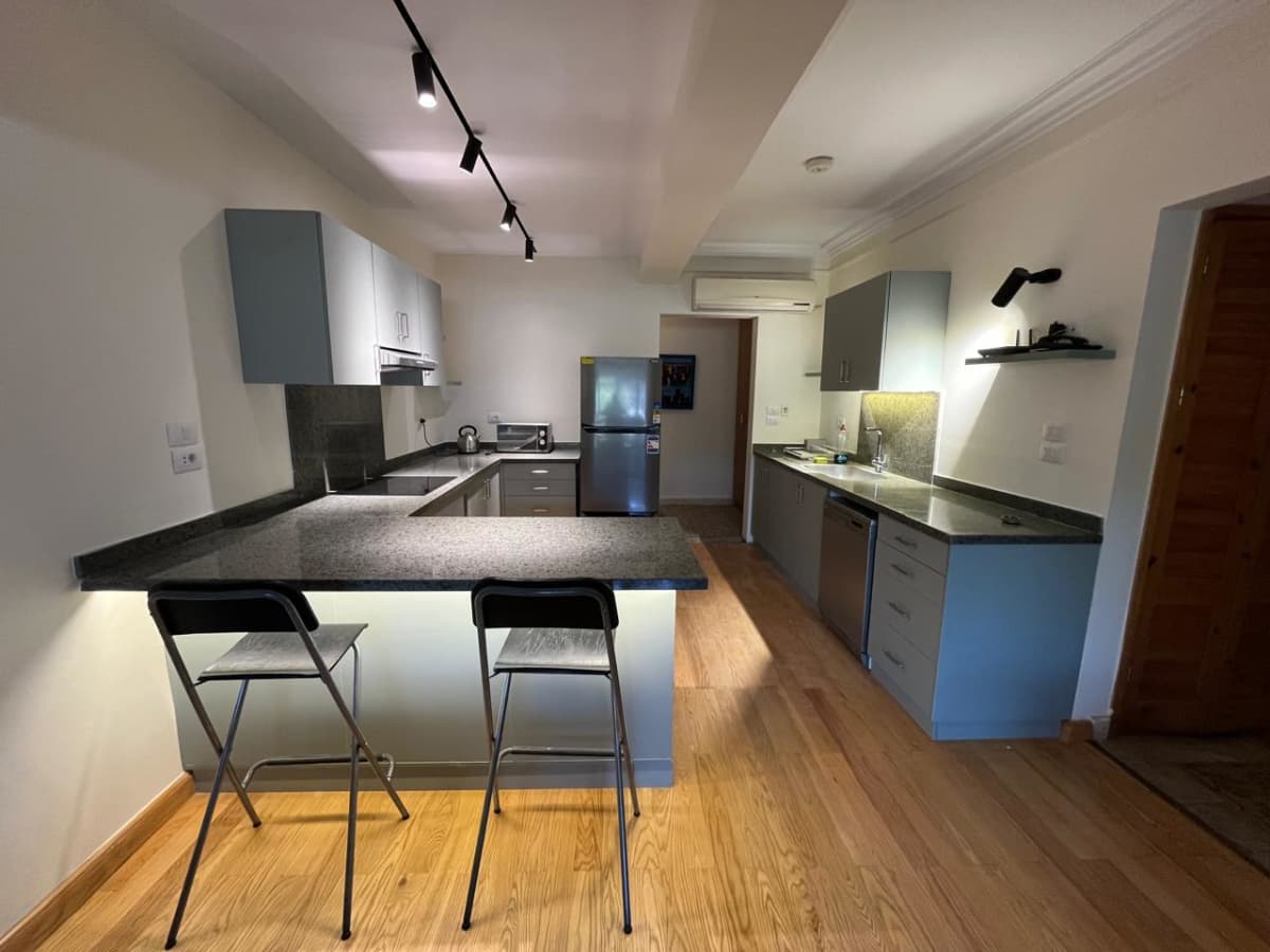 Amazing 2-Bedrooms Apartment In The Heart Of Maadi Sarayat|180m².