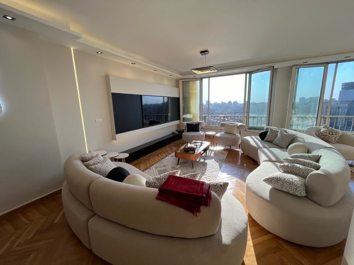 Furnished Apartment with View Nile In Zamalek|250m²