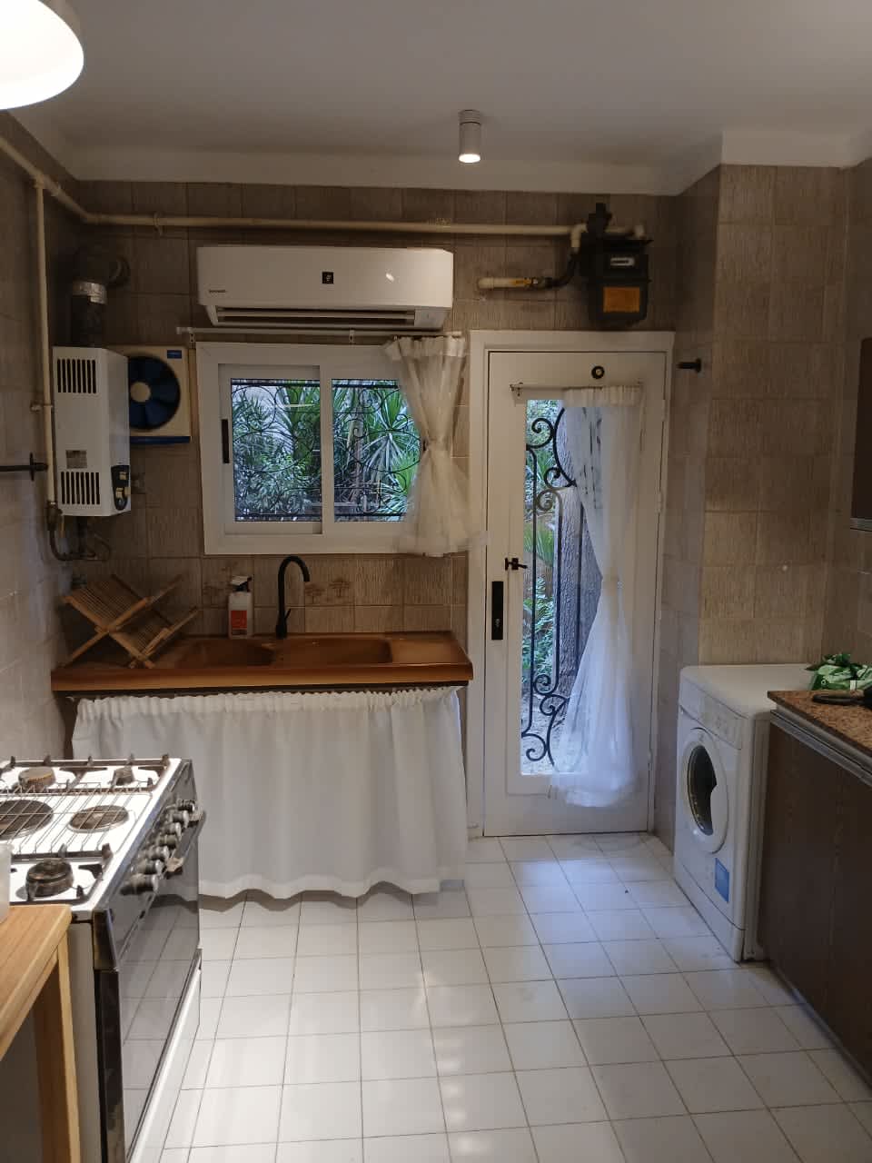 Relaxed Living In A Charming Ground Floor Home In Sarayat Maadi.