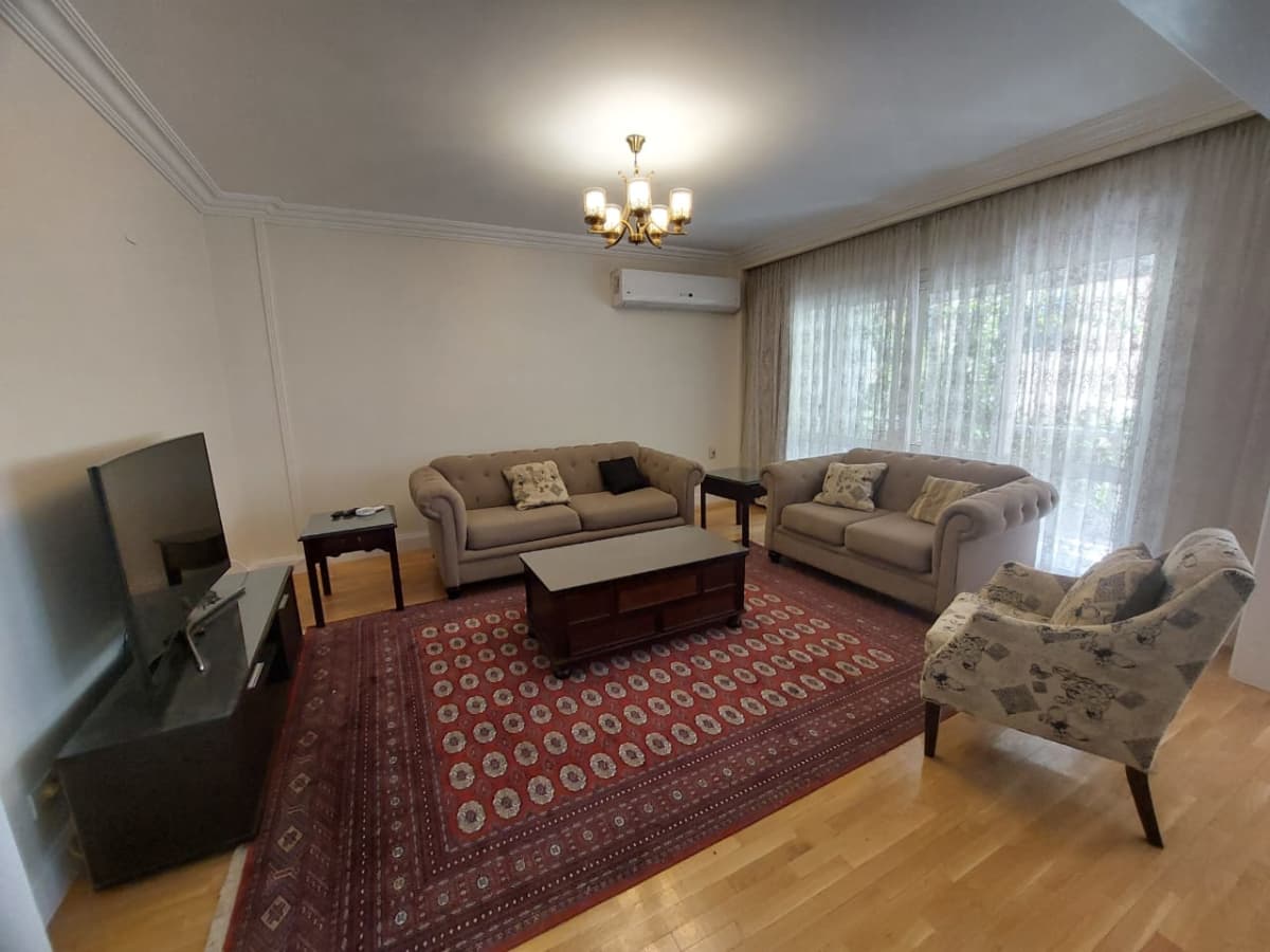 Bright 3-BR Apartment - 220 M2
