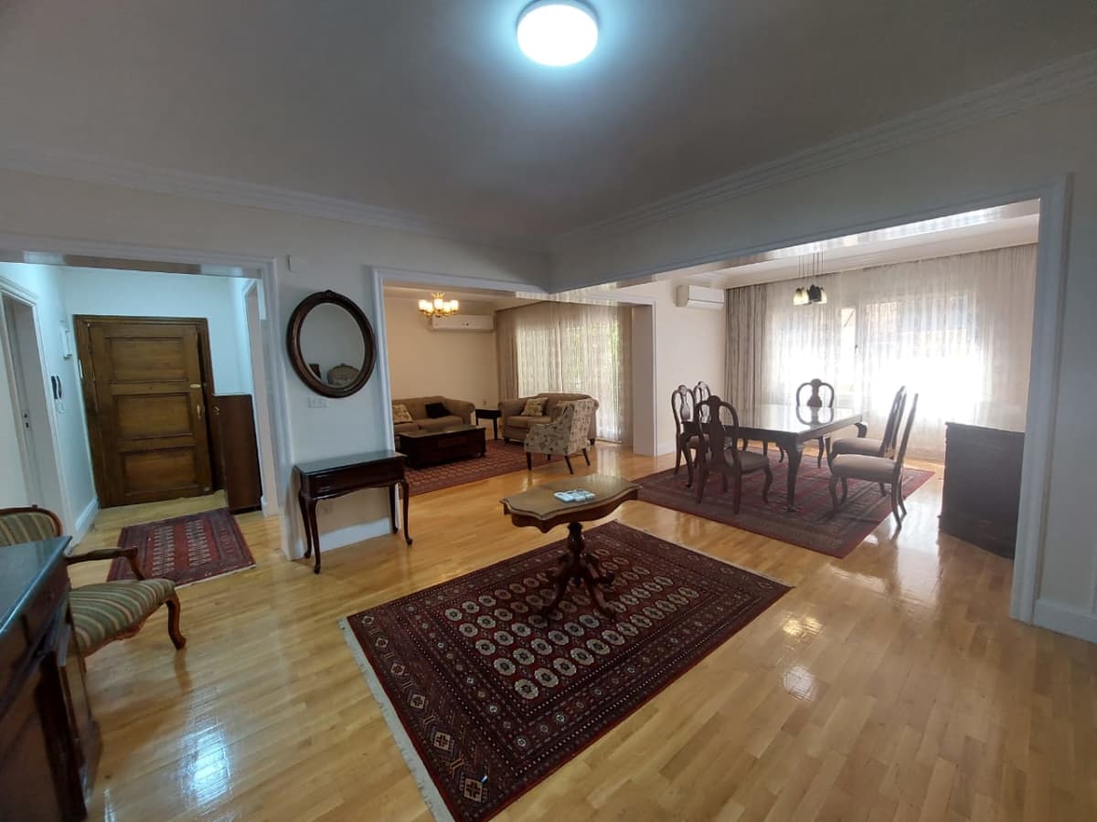 Bright 3-BR Apartment - 220 M2