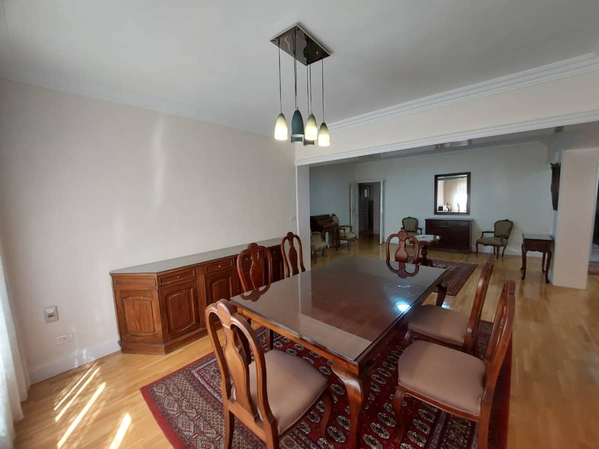 Bright 3-BR Apartment - 220 M2