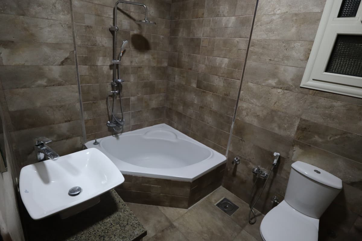 Charming 2-BR Apartment in Degla Maadi