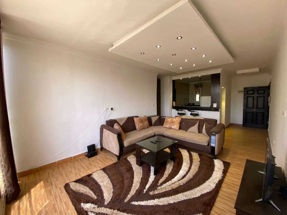 Cozy 2-BR Apartment with Private Balcony in Maadi Degla