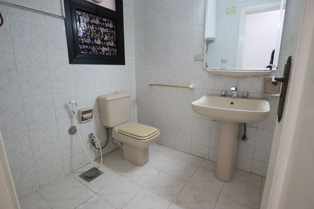 Administrative office for rent | 300 m² | El Maadi.
