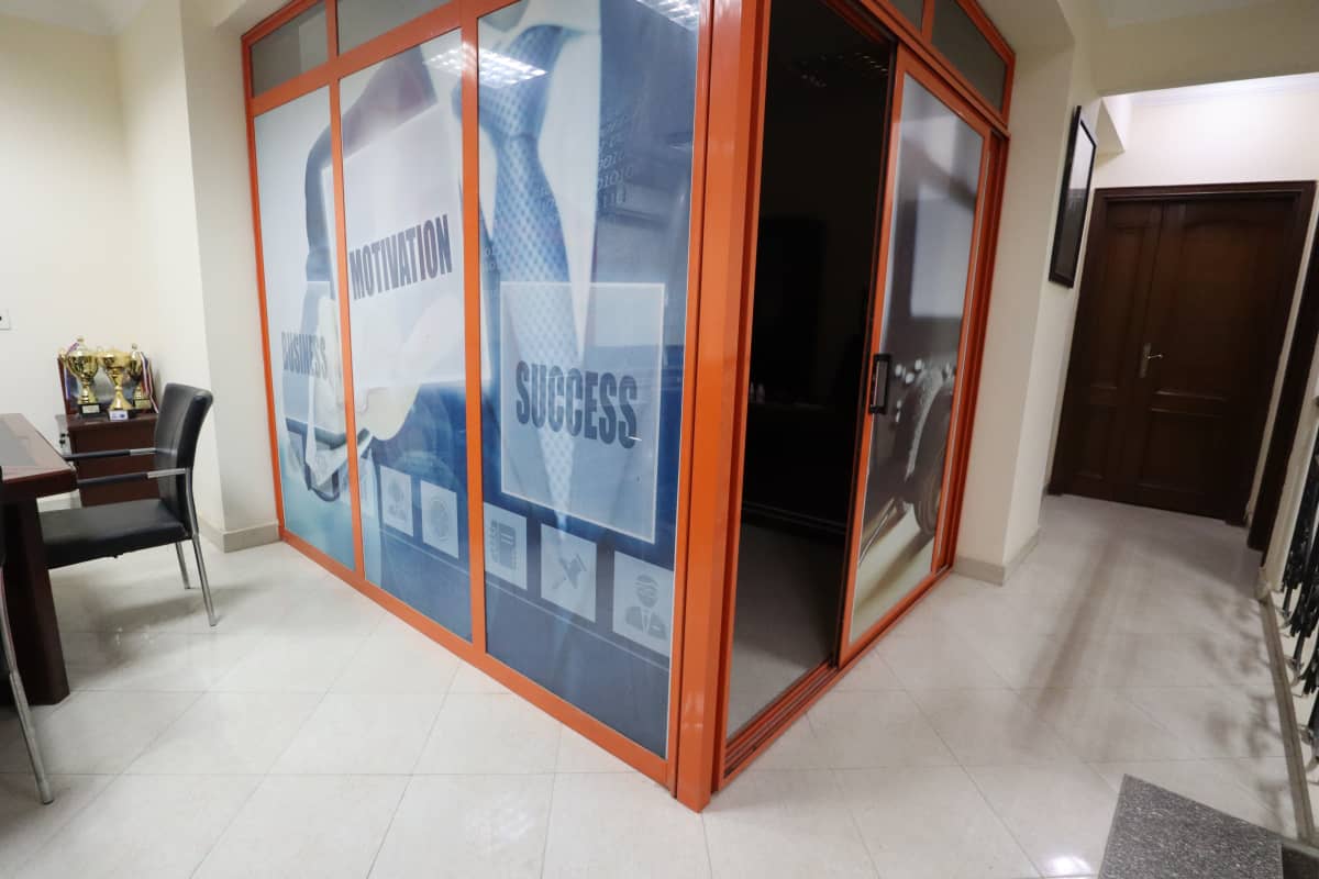 Administrative office for rent | 300  m² | El Maadi.