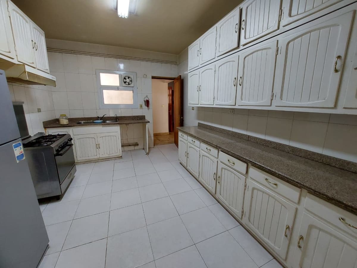 Administrative office for rent | 350 m² | El Maadi.
