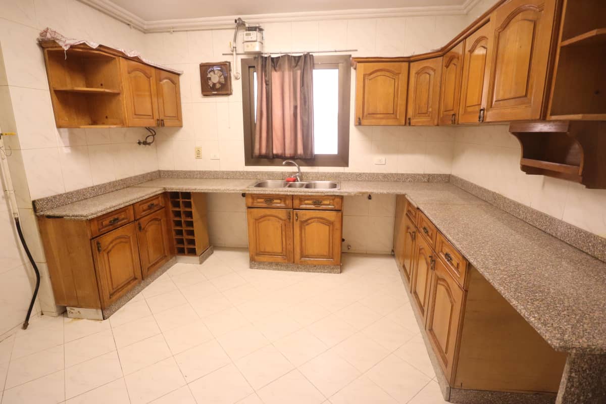 Bright Semi-Furnished Apartment In Maadi Degla.