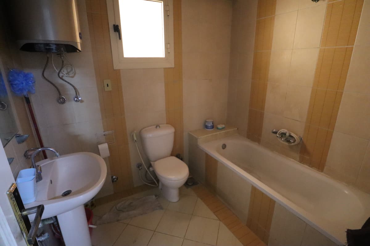 A Homey Furnished Apartment In A Prime Maadi Location.