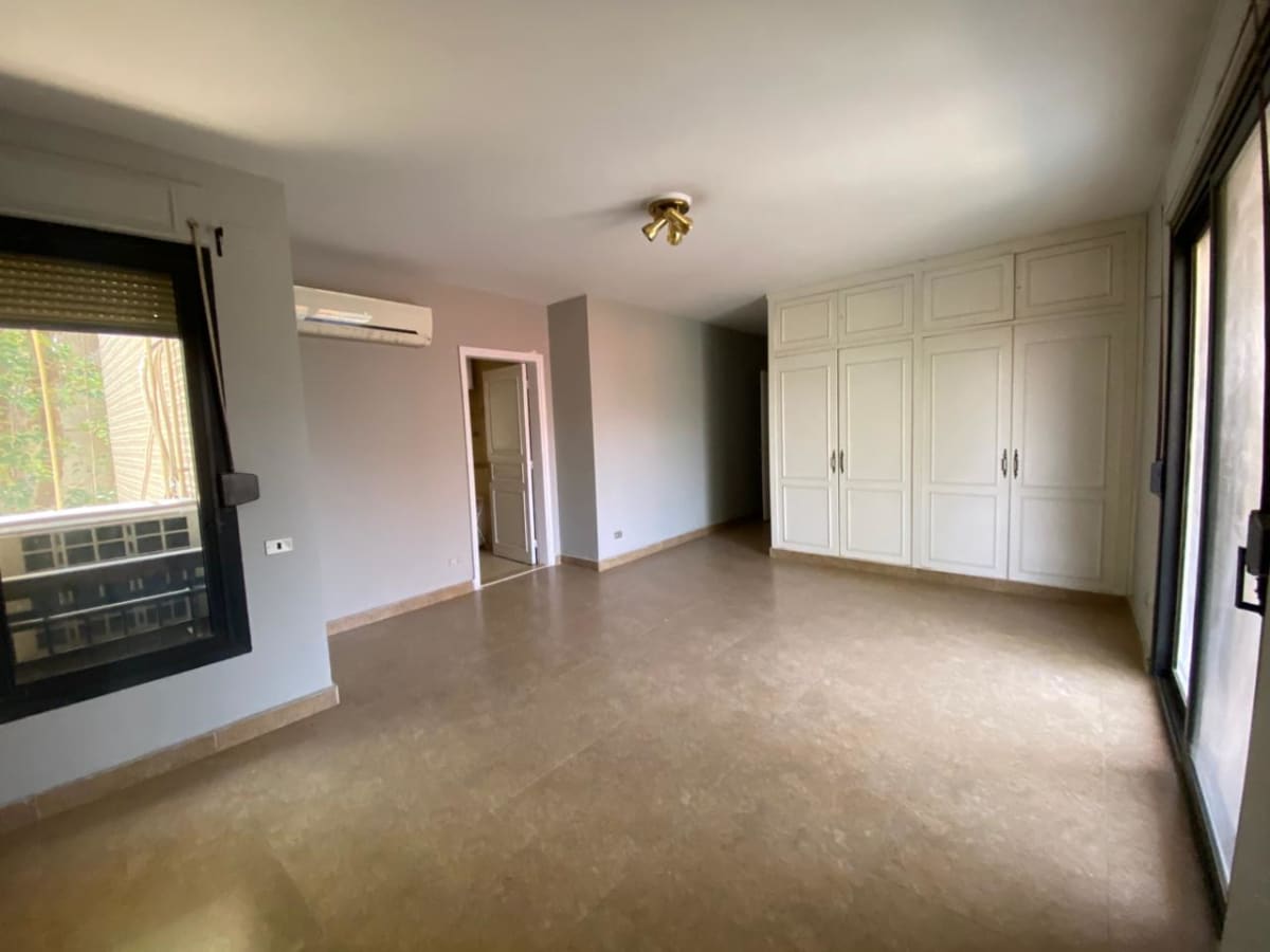 Elegant 3-Bedroom Penthouse in Prime Maadi