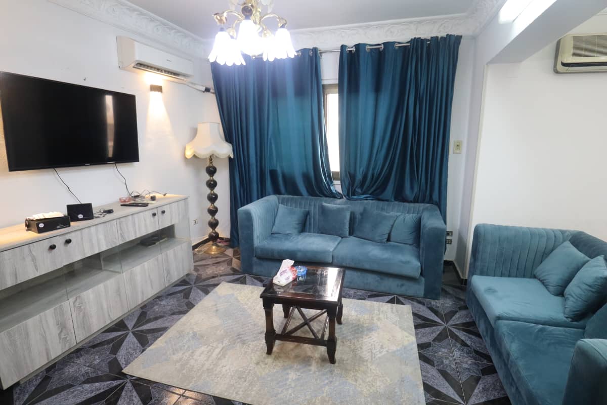 Spacious 160 M2 Apartment with Private Balcony in Degla Maadi