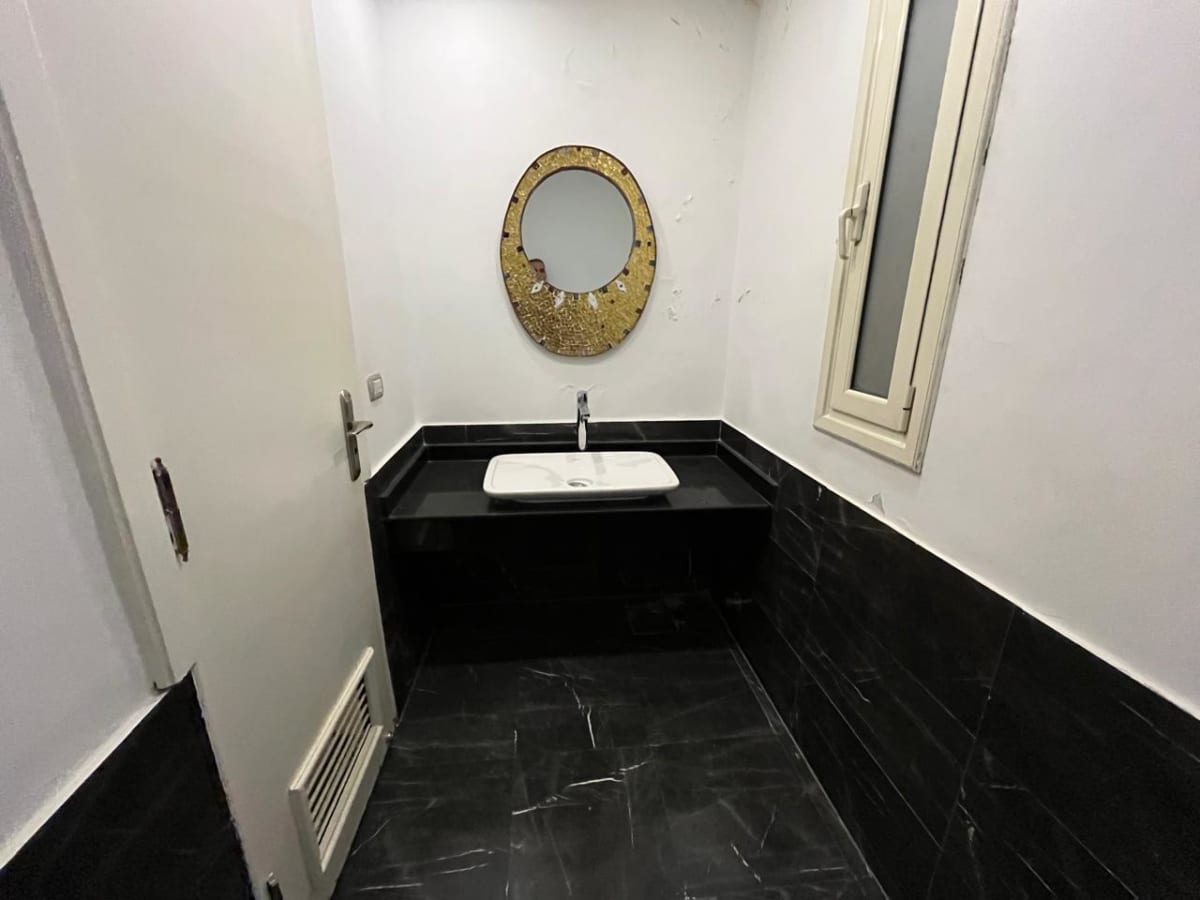 Apartment With View Nile In Premium Location In Zamalek