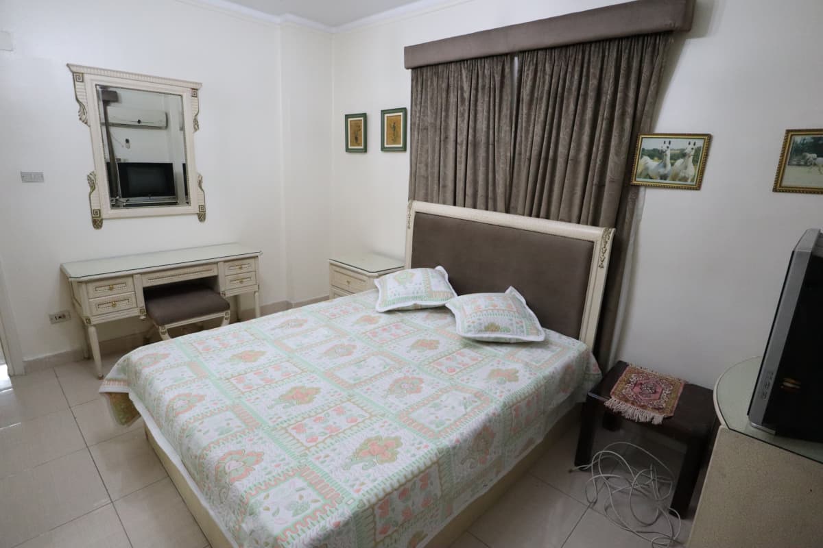 Bright 2-BR Apartment in Degla Maadi Near Amenities