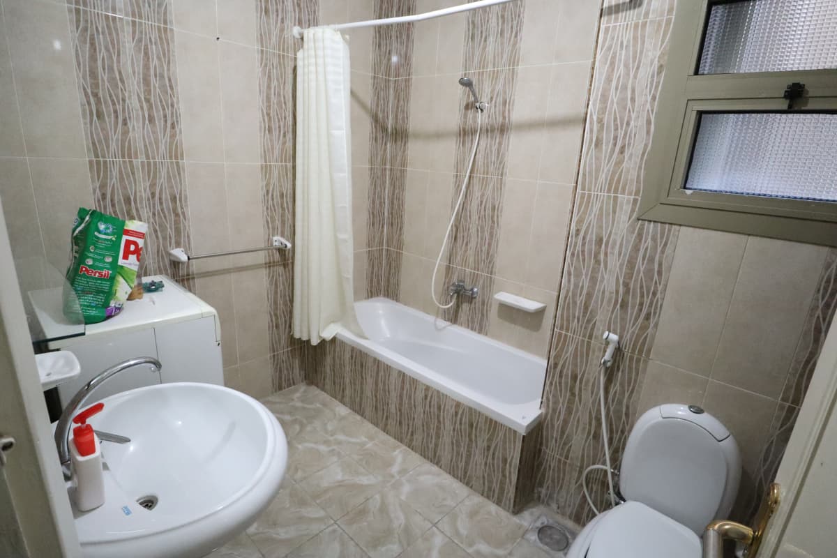 Bright 2-BR Apartment in Degla Maadi Near Amenities