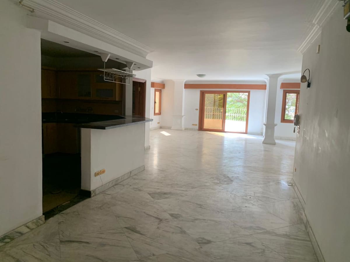 Semi Furnished 3BR Apartment in Degla Near Amenities