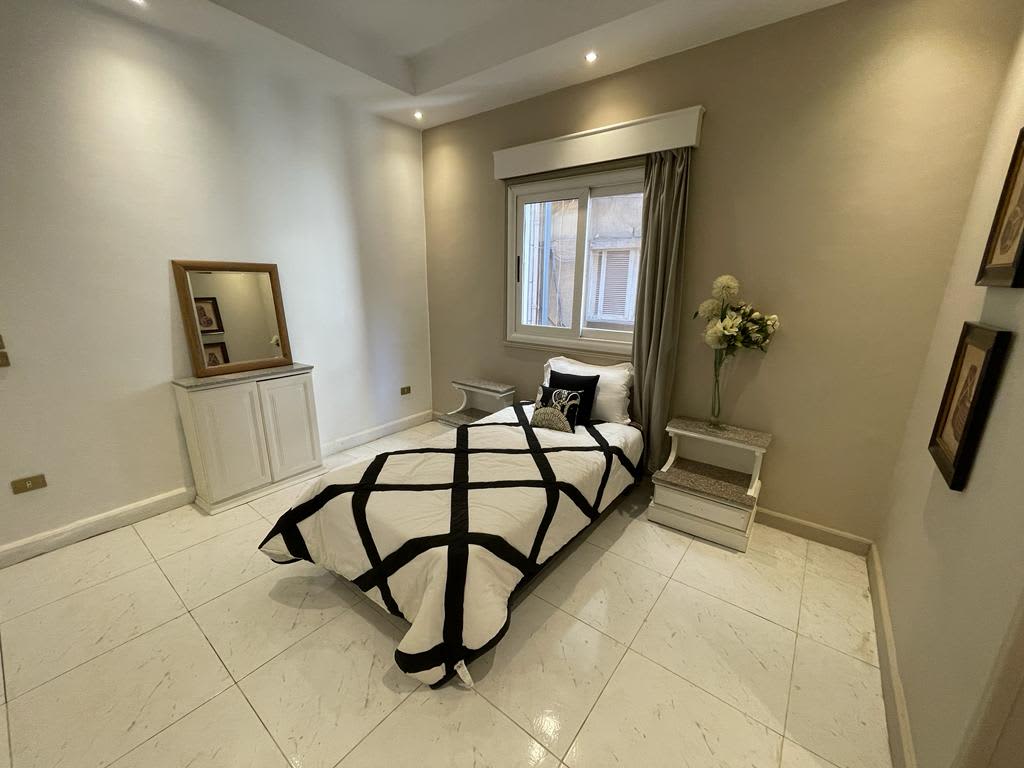 Bright 4-BR Apartment with Open Living Spaces