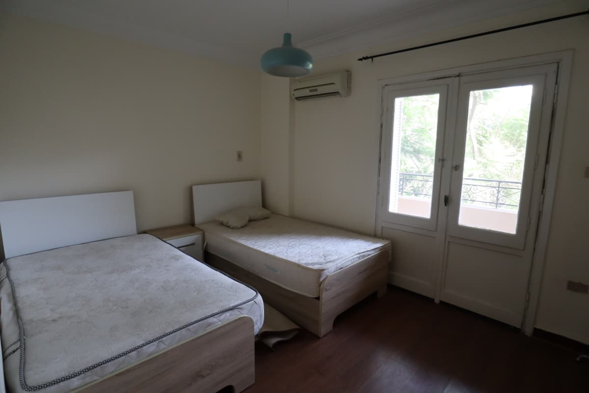 Cozy & Spacious 2-BR Apartment in Degla Maadi