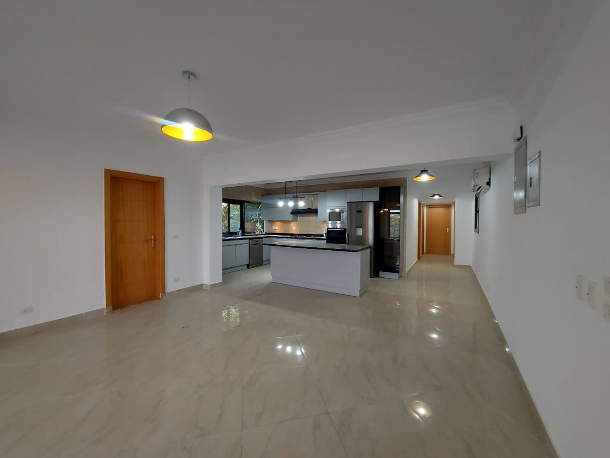 Spacious Semi Furnished Apartment in Degla Maadi