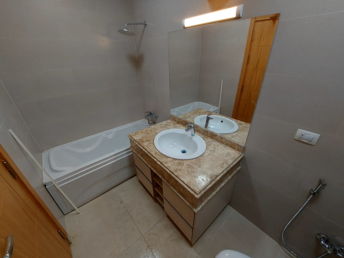 Spacious Semi Furnished Apartment in Degla Maadi