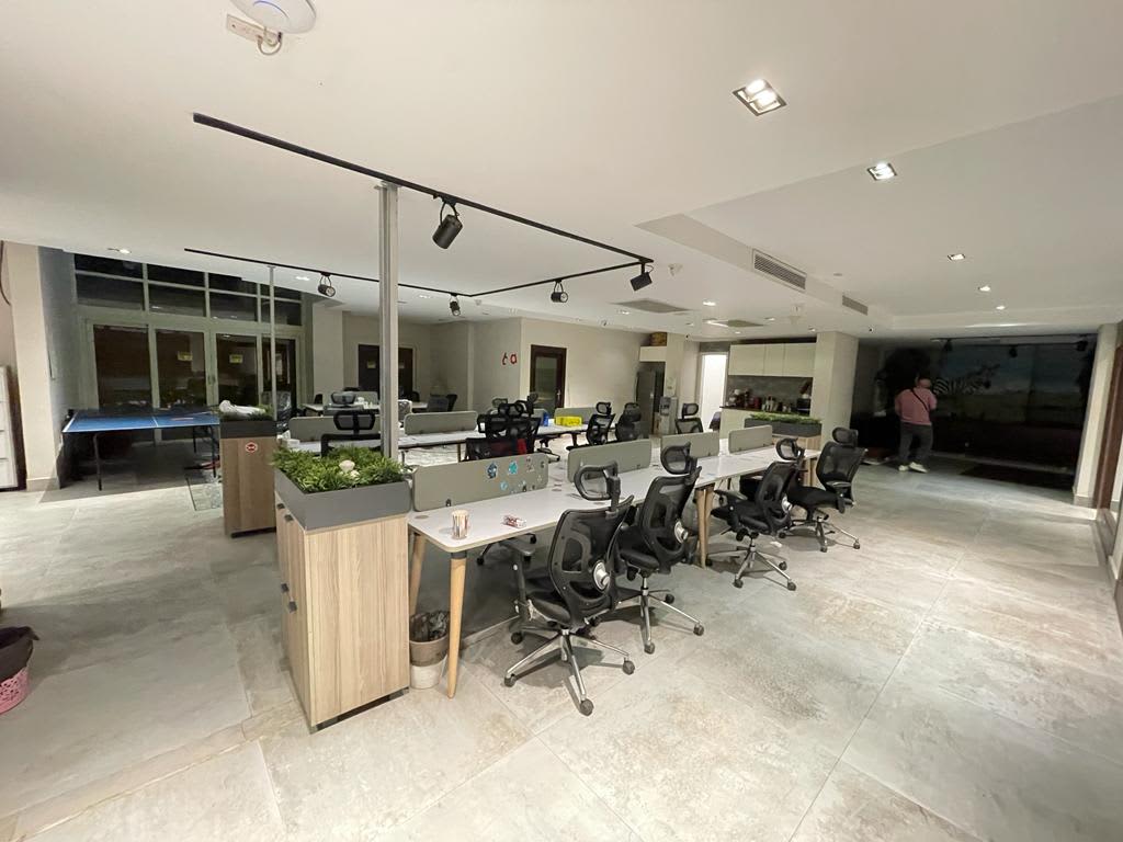 Administrative Office For Rent | 550m² | Degla . 