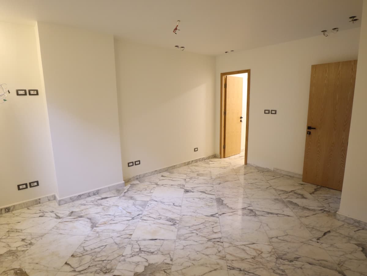 Administrative office for rent | 105 m² | sarayat 