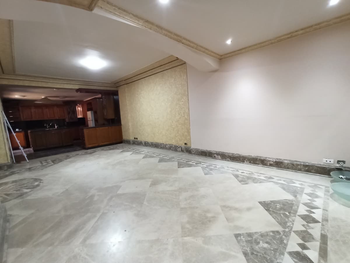 Administrative office for rent | 400 m² | Degla 