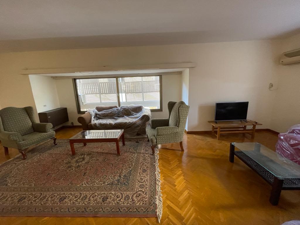 Comfortable Bright Apartment For Rent Near C.A.C.