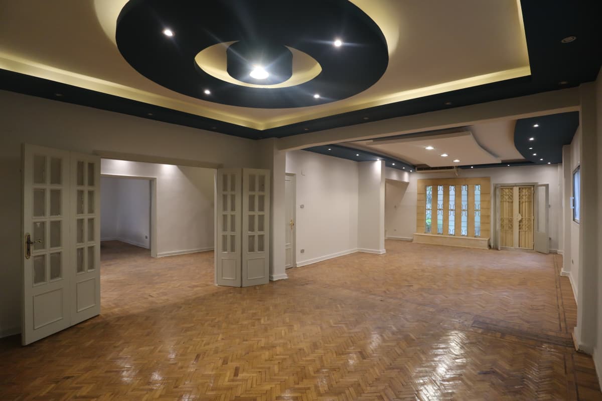 Administrative office for rent | 1050 m² | El Maadi.