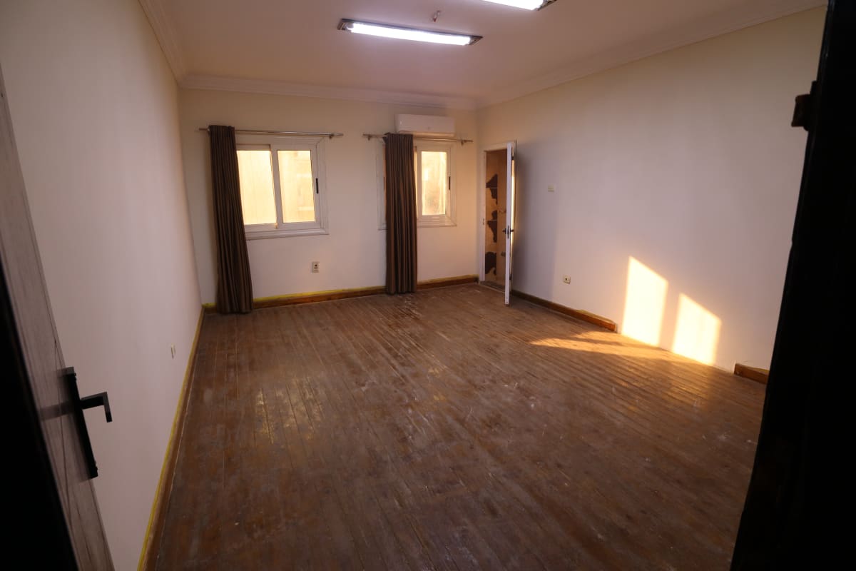 Spacious Semi-Furnished Apartment In The Heart Of Sarayat Maadi.
