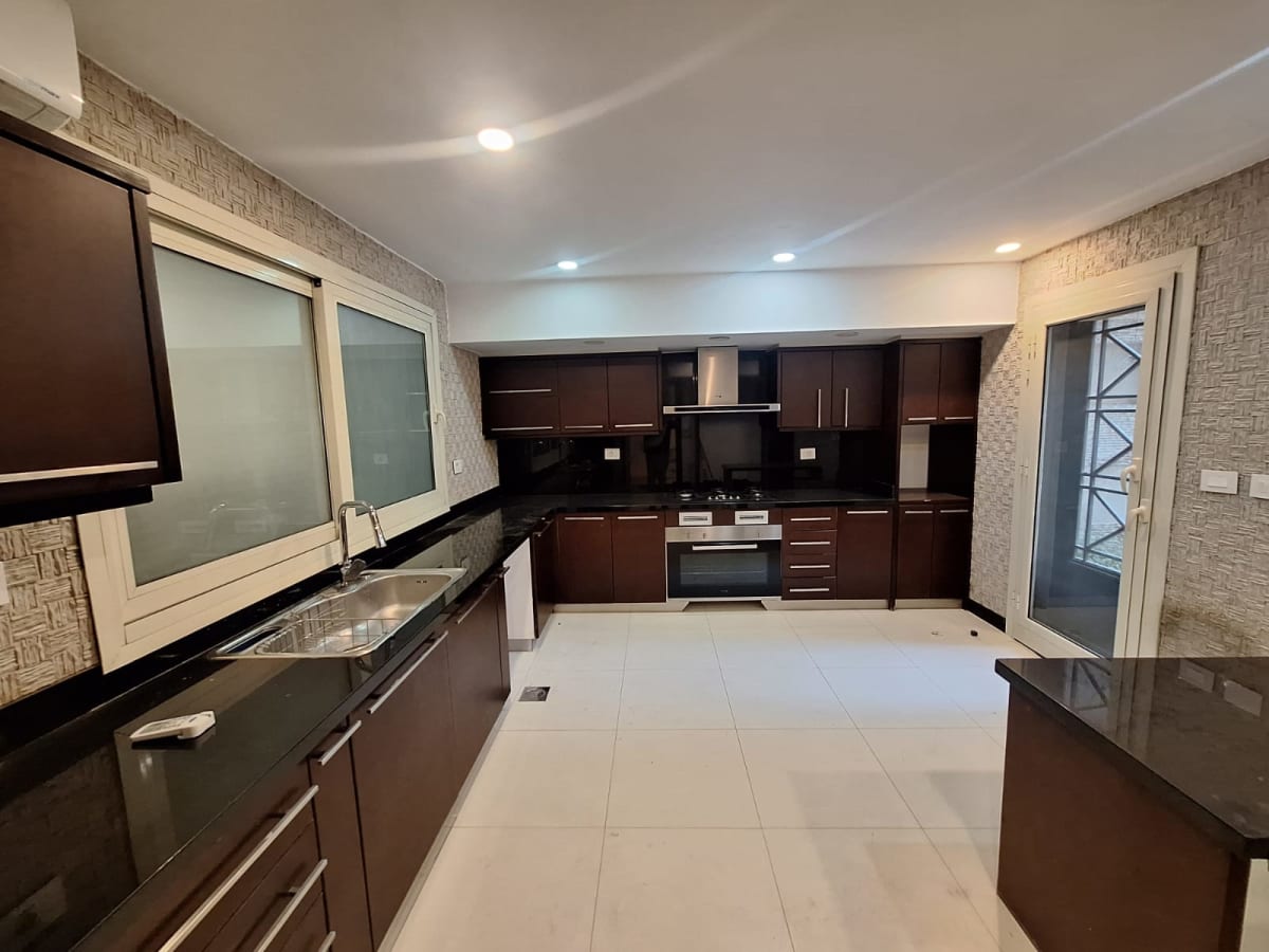 Semi Furnished Duplex with Pool In Maadi Sarayat|500m²