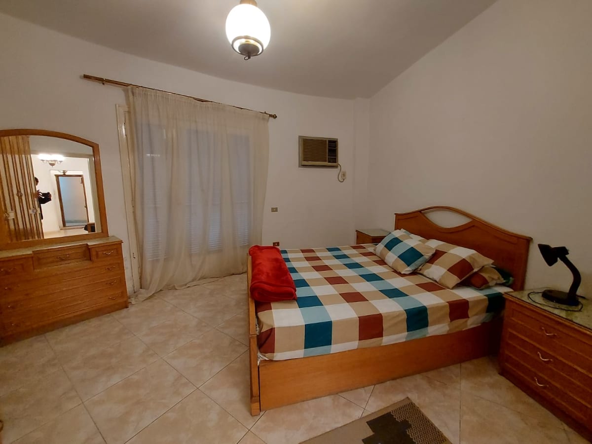 A Serene Apartment Surrounded By The Charm Of Zamalek.