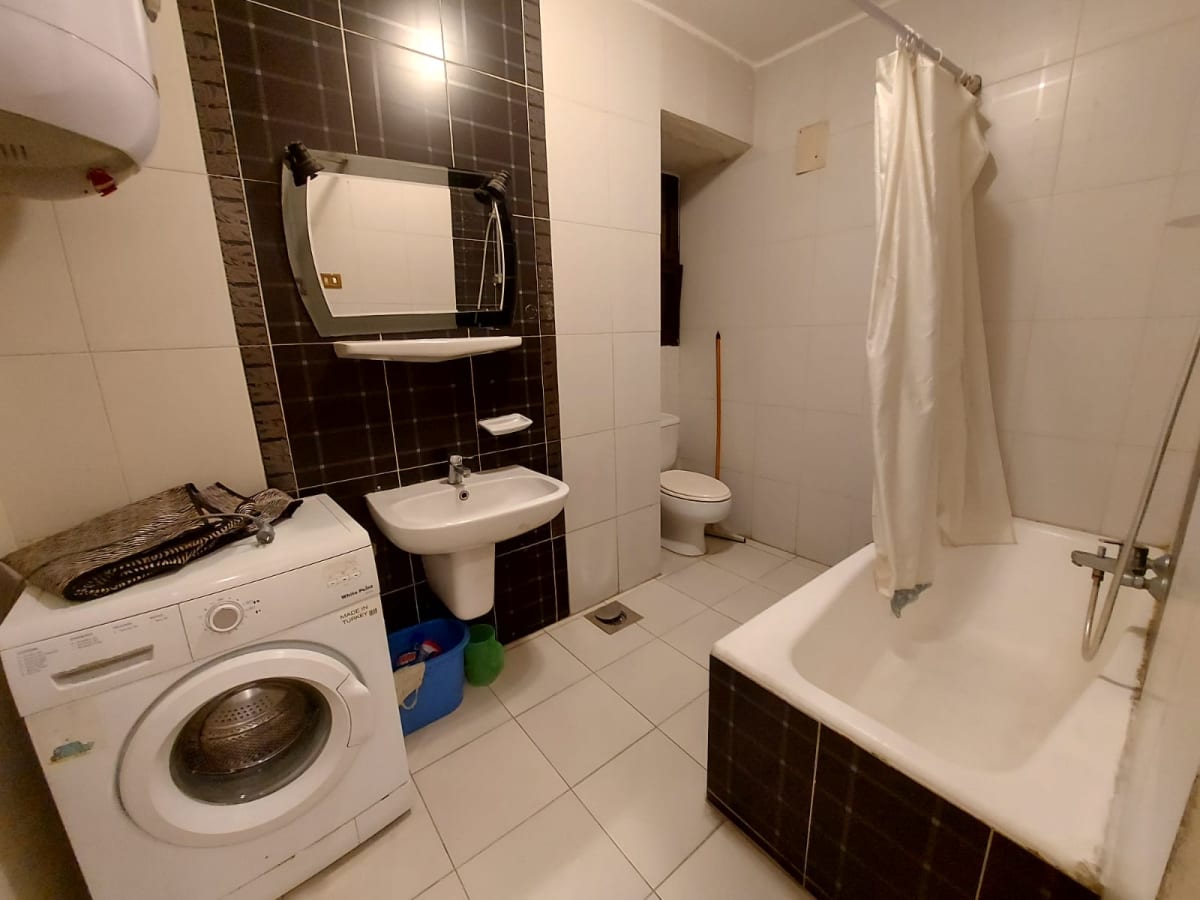 A Serene Apartment Surrounded By The Charm Of Zamalek.