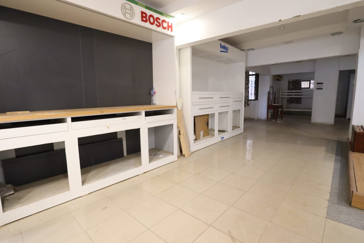 commercial shop  for rent | 200 m² | El Maadi.