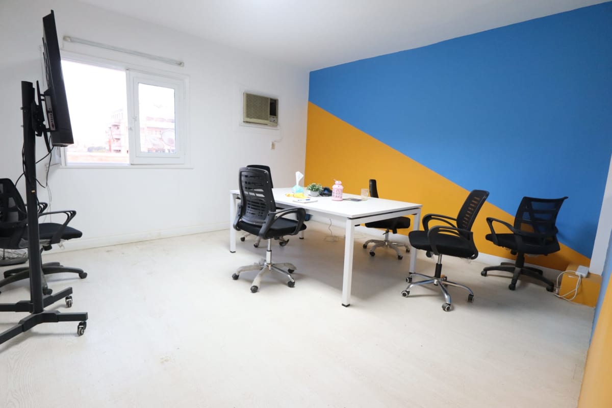 Administrative office for rent | 300 m² | El Maadi.