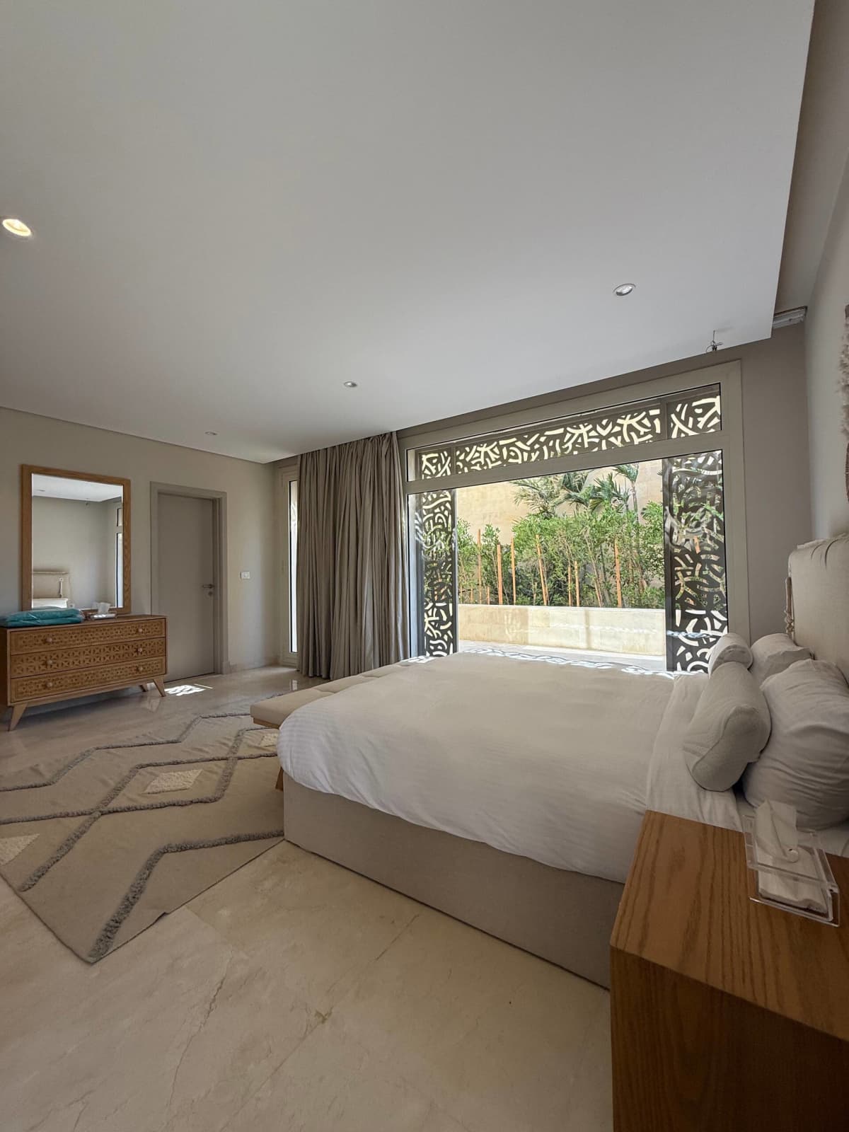Private 6 BR Villa with Jacuzzi — Hurghada