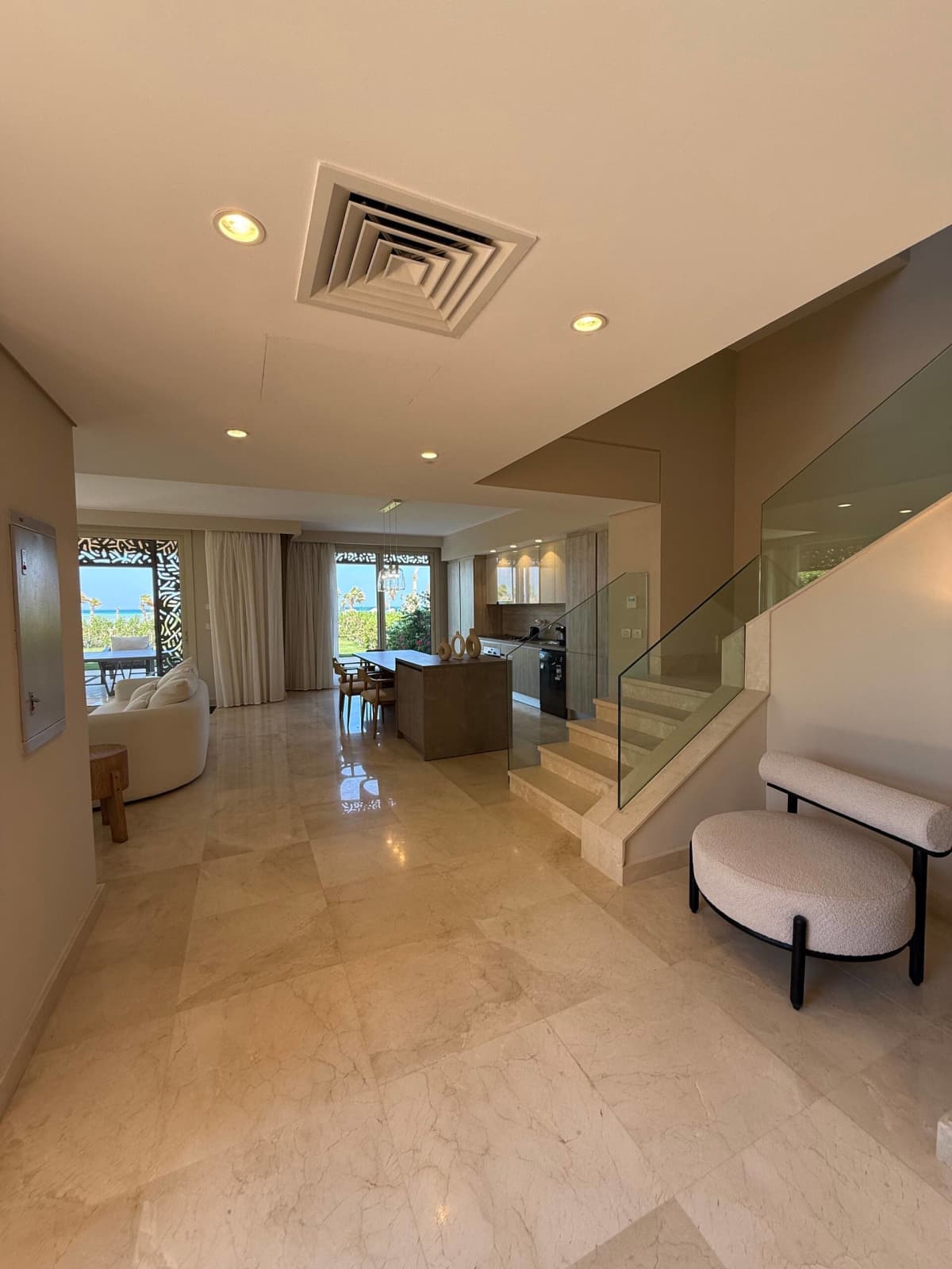 Private 6 BR Villa with Jacuzzi — Hurghada