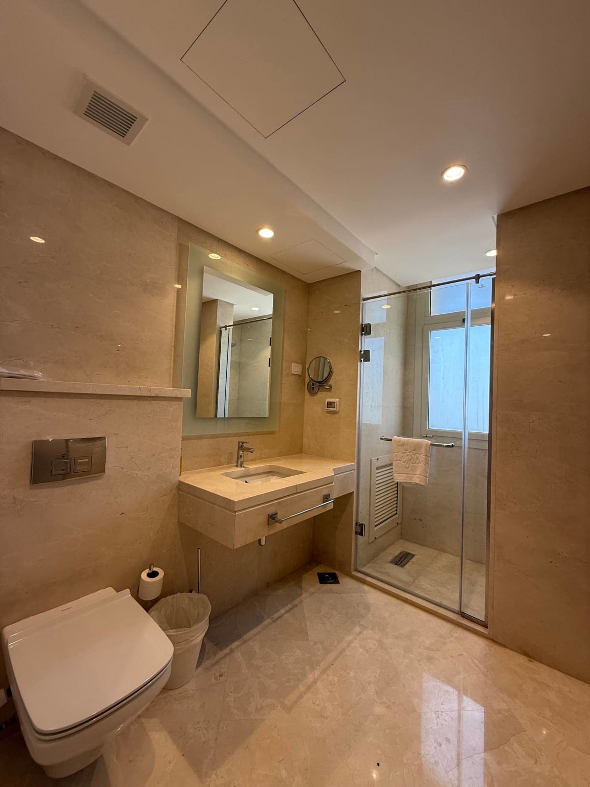 Private 6 BR Villa with Jacuzzi — Hurghada